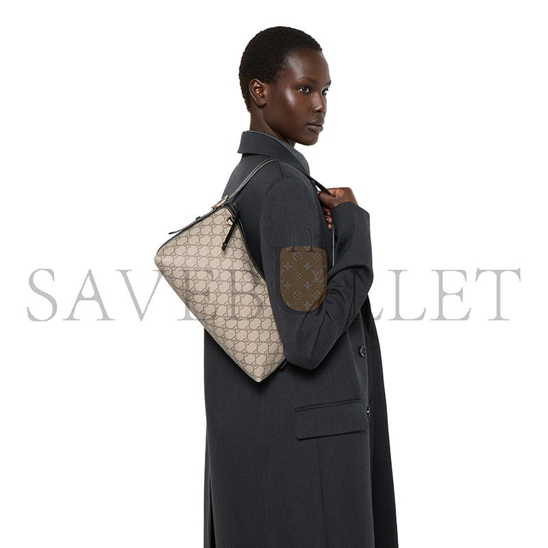 GUCCI GG EMBLEM MEDIUM SHOULDER BAG 847449 (30*19*11cm)